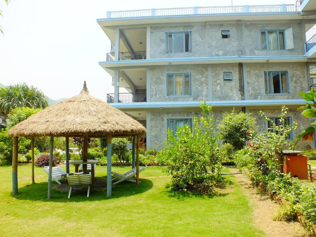 Hotel Greenland Pokhara Exteriör bild